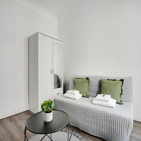 Apartament - 2p- Place De Clichy Paryż